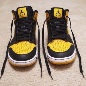 Air Jordan Alpha 1 New Love - excellent condition